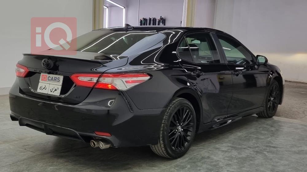 تۆیۆتا کامری